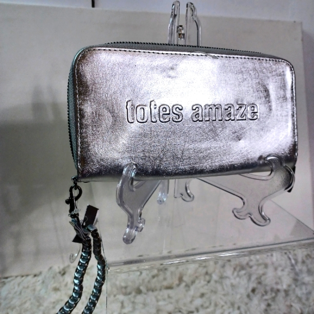 Mossimo Wristlet Wallet, Color: Silver - Picture 4 of 13